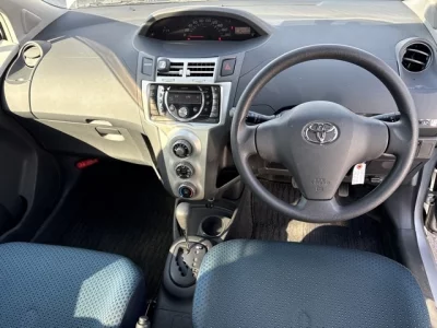 Toyota VITZ  с аукциона в Японии