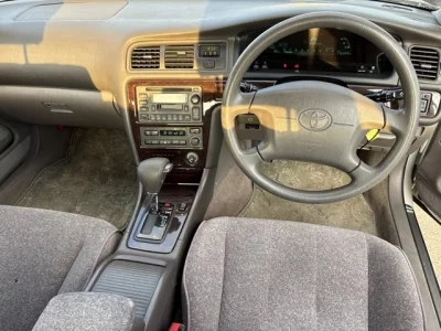 Toyota CRESTA  с аукциона в Японии