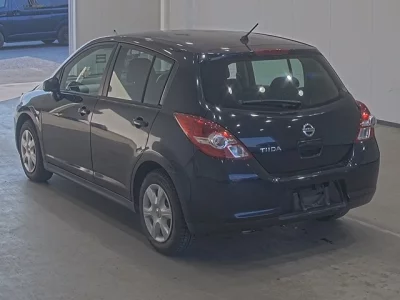 Nissan TIIDA