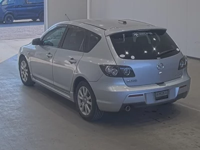 Mazda AXELA  с аукциона в Японии