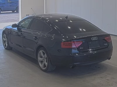 Audi A5  с аукциона в Японии
