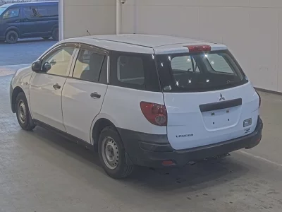 Mitsubishi LANCER VAN