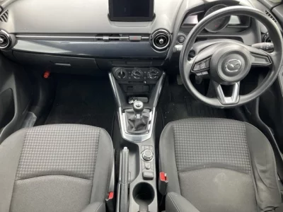 Mazda DEMIO  с аукциона в Японии