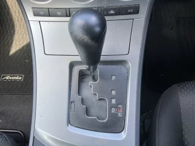 Mazda AXELA  с аукциона в Японии