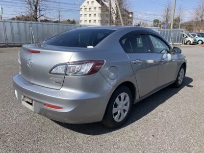 Mazda AXELA  с аукциона в Японии