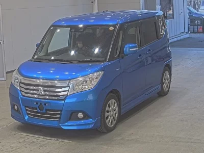 Mitsubishi DELICA D2