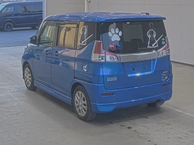 Mitsubishi DELICA D2