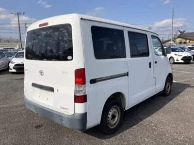 Toyota LiteAce Van