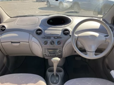 Toyota PLATZ  с аукциона в Японии