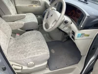 Nissan ELGRAND лот № 1541 оценка 3  с аукциона в Японии 7