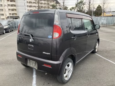 Suzuki MRWAGON
