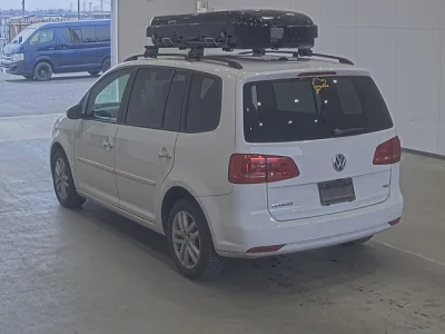 Volkswagen GOLF TOURAN  с аукциона в Японии