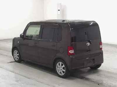 Toyota PIXIS SPACE