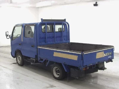 Toyota DYNA  с аукциона в Японии