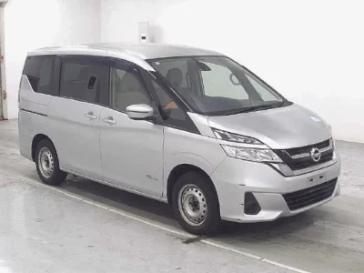 Nissan SERENA  с аукциона в Японии
