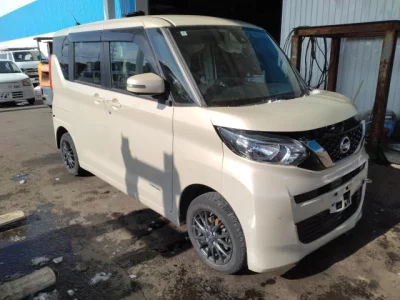 Nissan ROOX