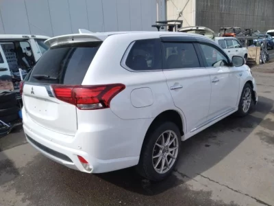 Mitsubishi OUTLANDER PHEV