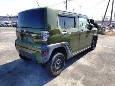 Daihatsu TAFT