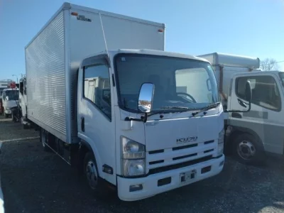 Isuzu Elf