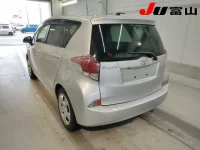 Toyota RACTIS лот № 3003 оценка 3.5  с аукциона в Японии 1