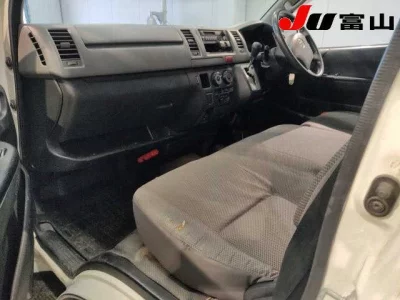 Toyota REGIUS ACE VAN