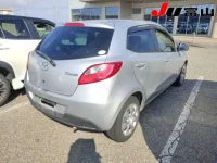 Mazda DEMIO лот № 1012 оценка 3.5  с аукциона в Японии 4