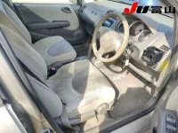 Honda FIT лот № 1020 оценка 3.5  с аукциона в Японии 5