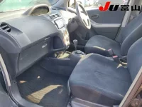 Toyota VITZ лот № 1034 оценка 3.5  с аукциона в Японии 2