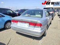Nissan SUNNY лот № 1038 оценка 3  с аукциона в Японии 4