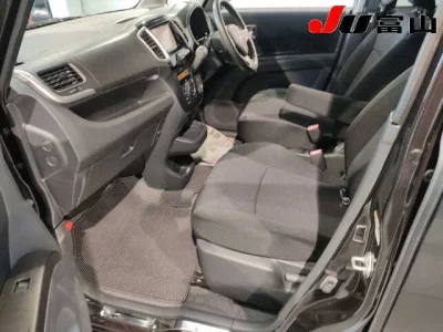 Mitsubishi DELICA D2