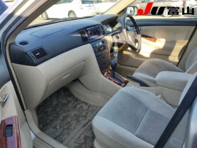 Toyota COROLLA RUNX  с аукциона в Японии