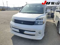 Toyota VOXY лот № 1052 оценка R  с аукциона в Японии 3