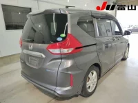 Honda FREED лот № 5046 оценка 3  с аукциона в Японии 4