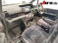 Honda STEP WAGON лот № 3054 оценка R  с аукциона в Японии 2