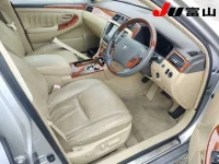 Toyota CROWN лот № 1064 оценка 3  с аукциона в Японии 5