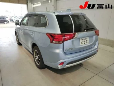 Mitsubishi OUTLANDER PHEV