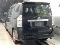 Toyota VOXY лот № 3003 оценка 3.5  с аукциона в Японии 1