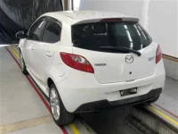 Mazda DEMIO лот № 3059 оценка 3.5  с аукциона в Японии 1
