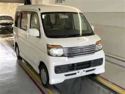Daihatsu Atrai Wagon