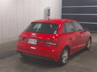 Audi A1 лот № 7031 оценка 3  с аукциона в Японии 4