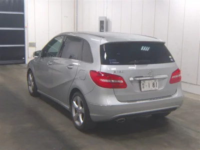 Mercedes-Benz B CLASS