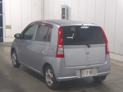 Daihatsu MIRA