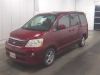 Toyota NOAH лот № 7041 оценка 3.5  с аукциона в Японии 3