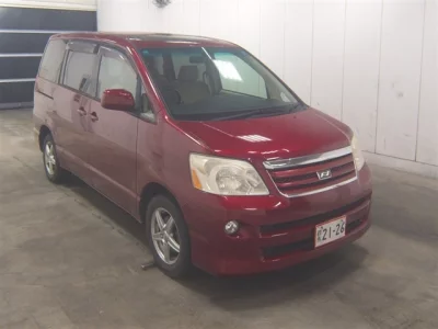 Toyota NOAH  с аукциона в Японии