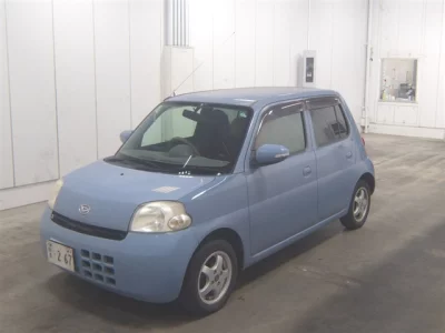 Daihatsu Esse