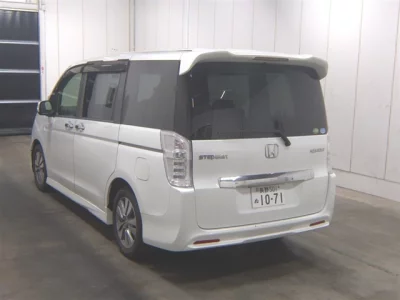 Honda STEP WAGON