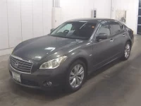 Nissan FUGA лот № 1086 оценка 4  с аукциона в Японии 3