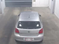 Volkswagen Polo лот № 2039 оценка 3  с аукциона в Японии 5