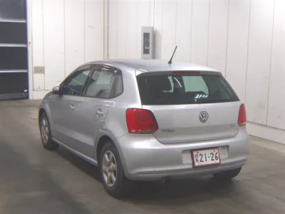 Volkswagen Polo  с аукциона в Японии