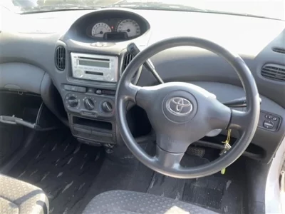 Toyota FUNCARGO  с аукциона в Японии